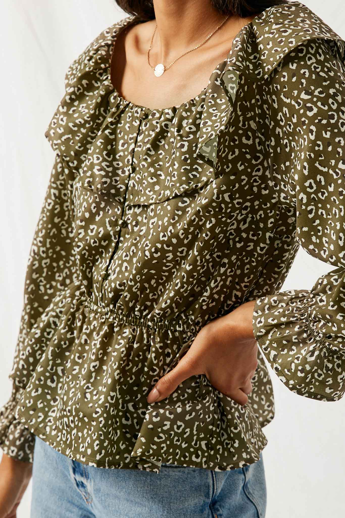 H7887 OLIVE- Back
