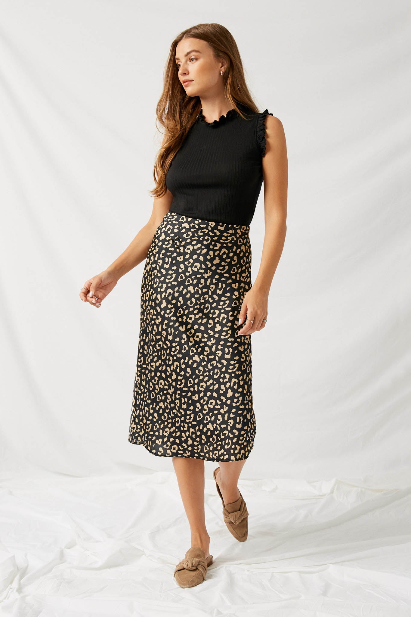 H8284 Black Taupe Leopard Midi Slip Skirt Full Body