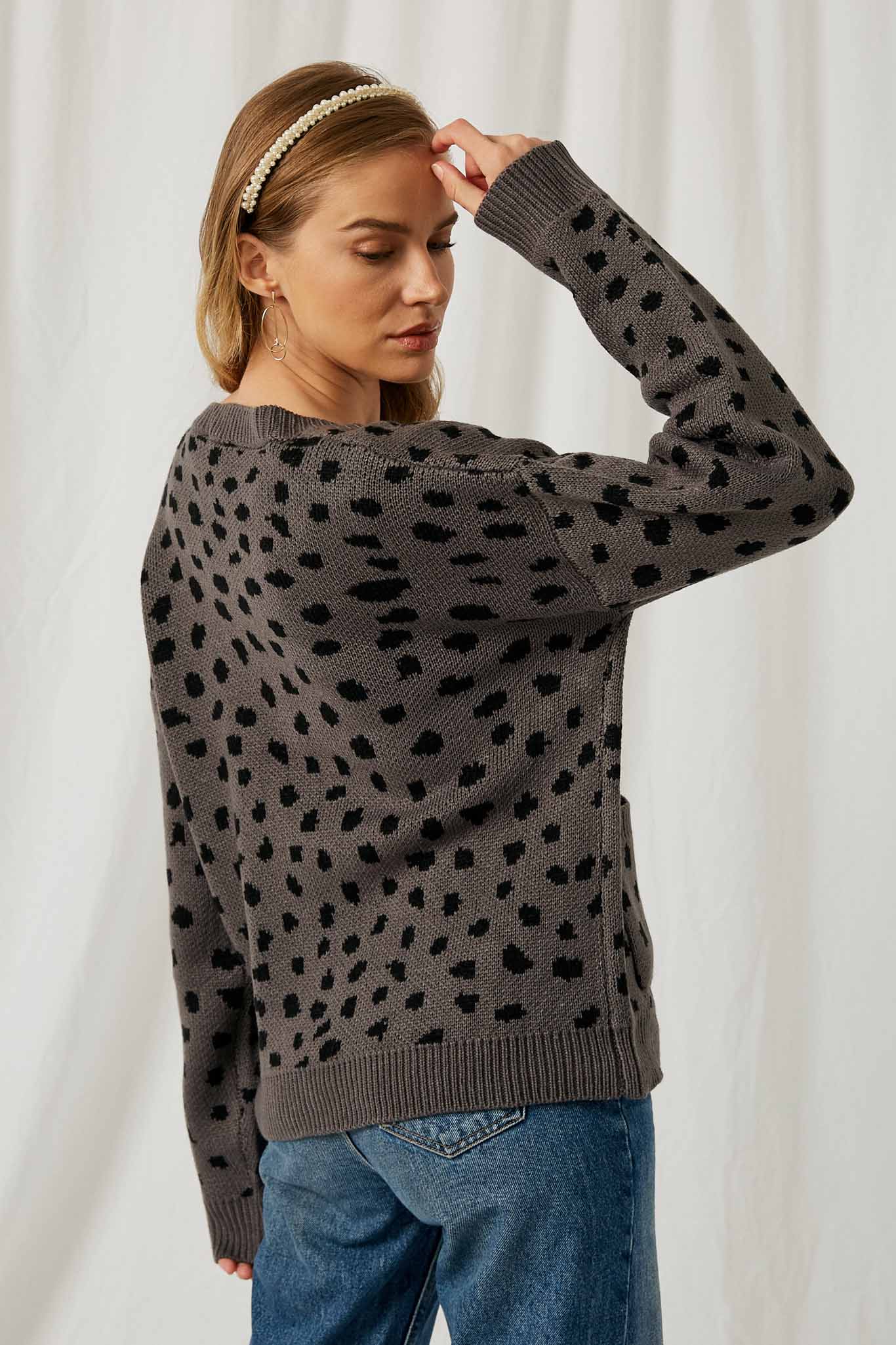 HJ1186 GREY Womens Animal Print Buttoned Sweater Cardigan Back