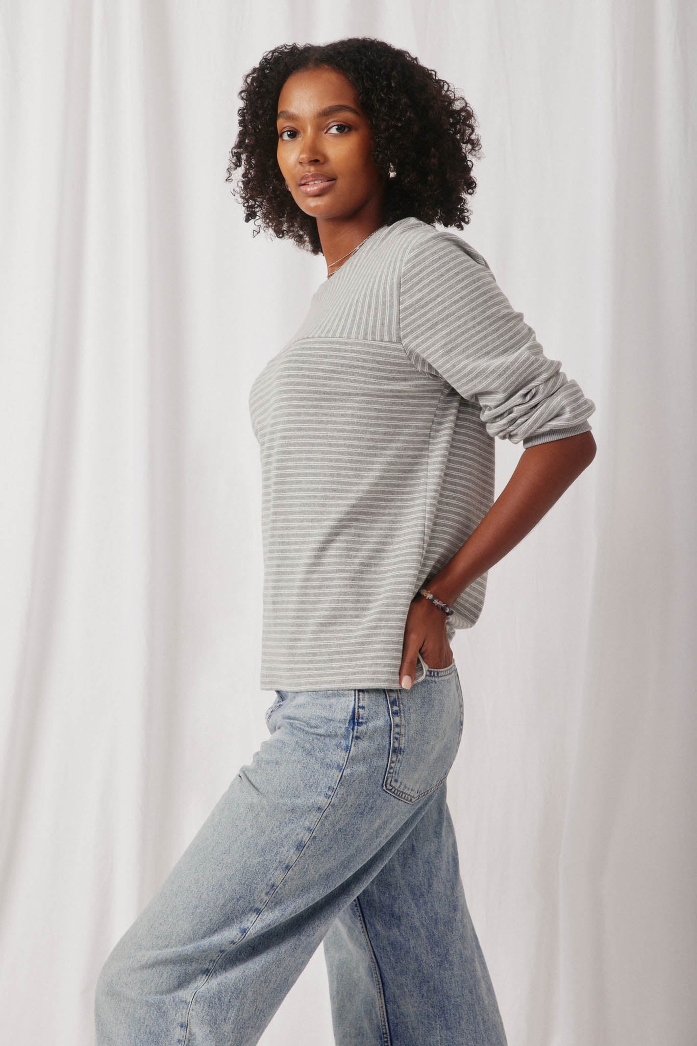 HK1443 Grey Womens Stripe Blocked Puff Sleeve Knit Top Side