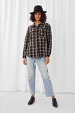 HN4285 Black Womens Heavy Plaid Patch Pocket Shacket Full Body