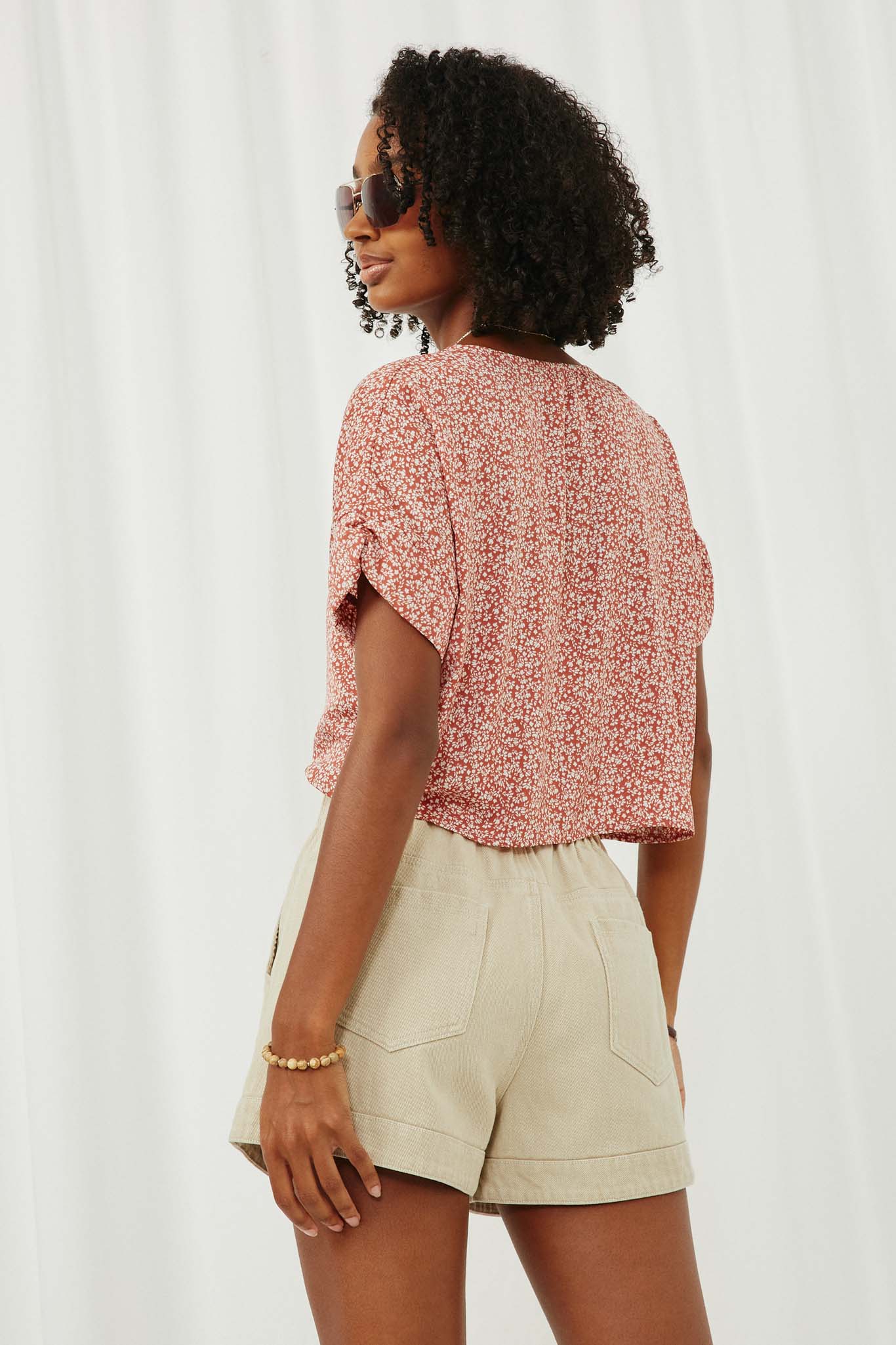 HN4665 Mauve Womens Button Detail Tie Front Roll Sleeve Top Back