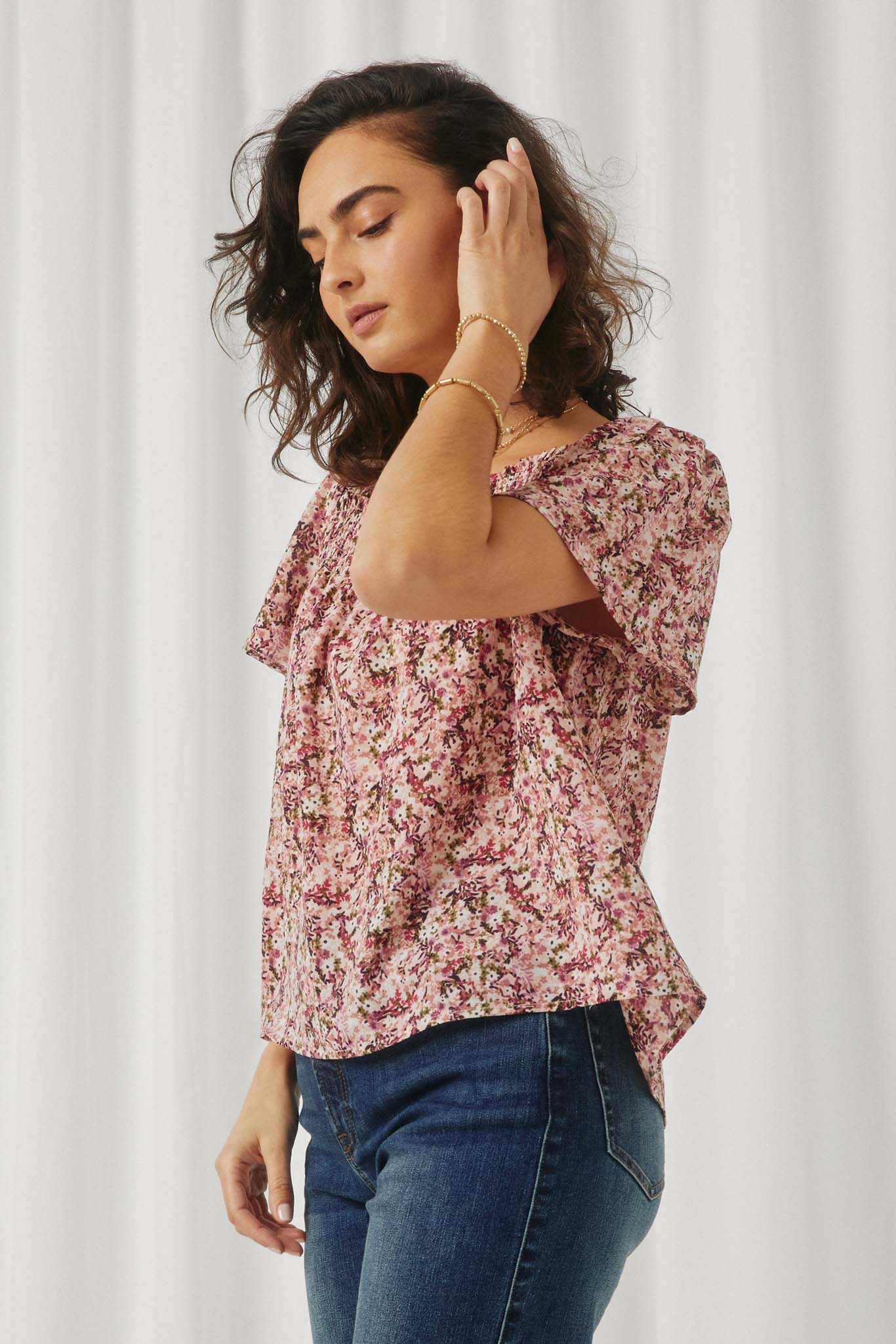 HN4728 Mauve Womens Floral Print Flutter Sleeve Smocked Square Neck Top Side
