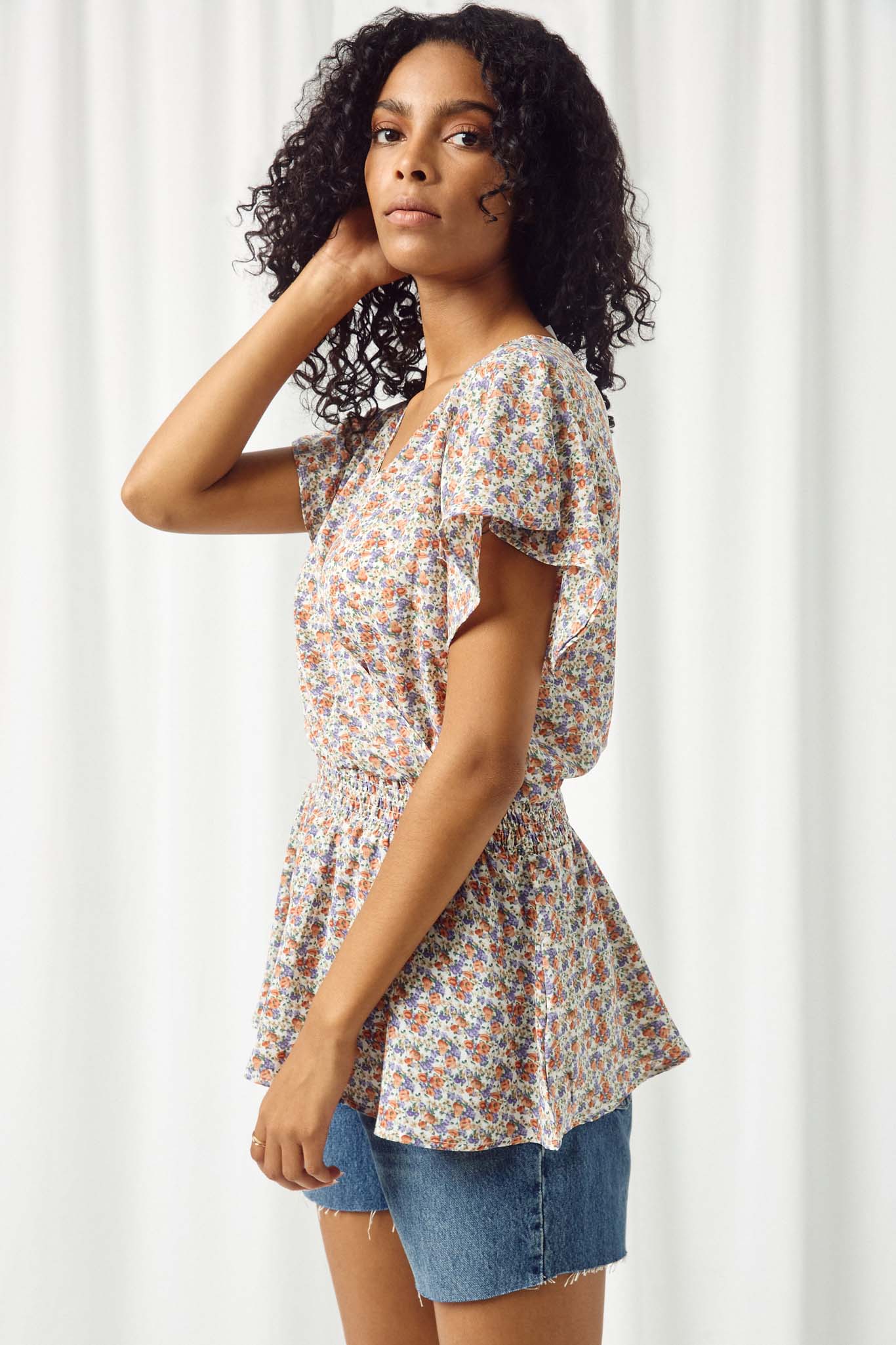 HY2385 LAVENDER Womens Ditsy Floral Surplice Peplum Top Side