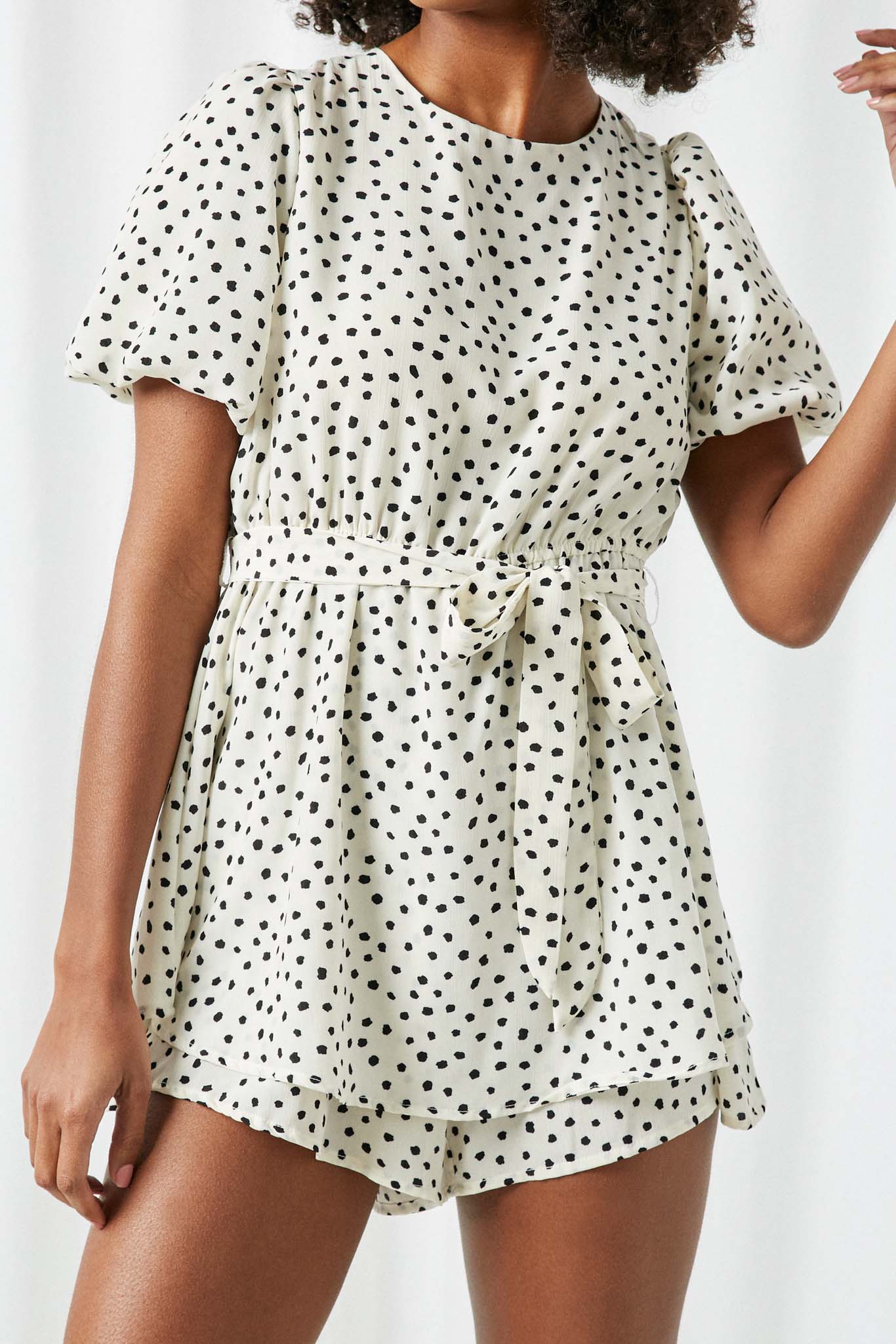HY2525 Ivory Womens Polka Dot Puff Sleeve Waist Tie Romper Close Up