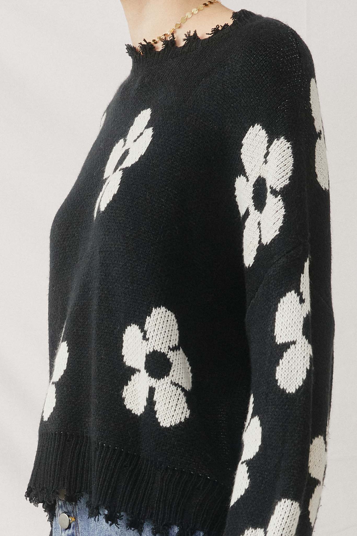 HY6090 Black Womens Distressed Floral Patterned Pullover Sweater Front