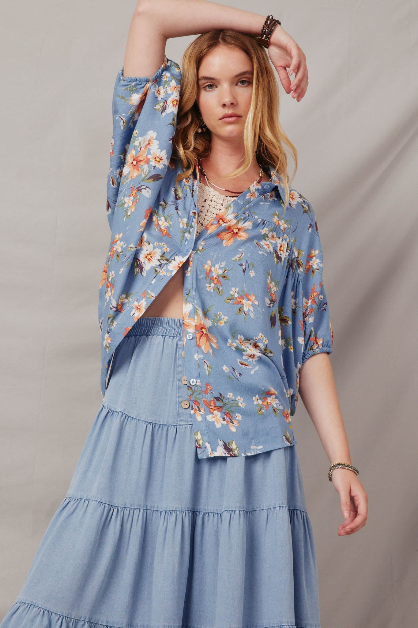 HY6863 Blue Womens Textured Floral Print Short Sleeve Dolman Top Front