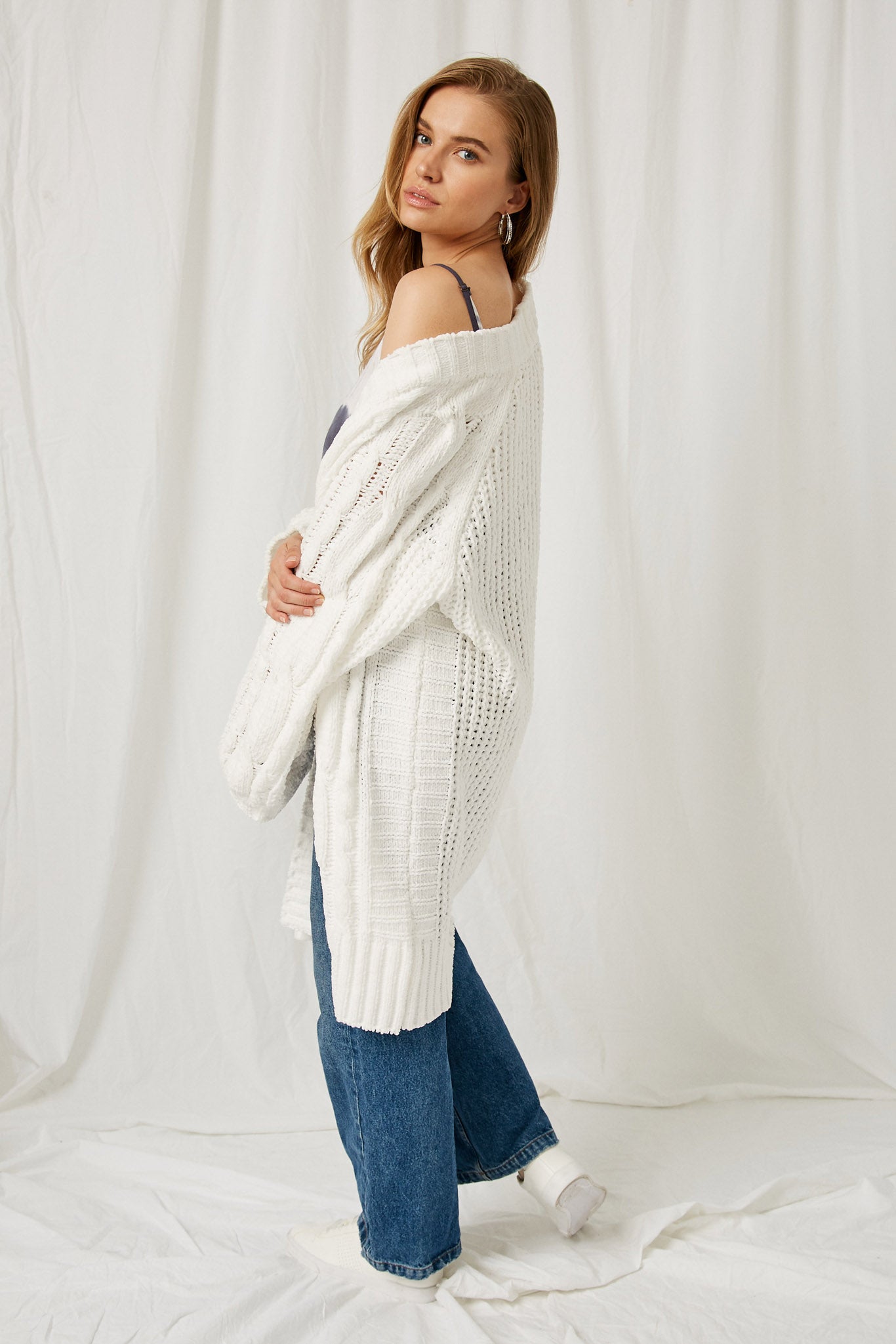 H6132 Cream Oversized Sweater Knit Cardigan Back