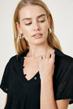 H7274 Black Collared V-Neck Top Detail