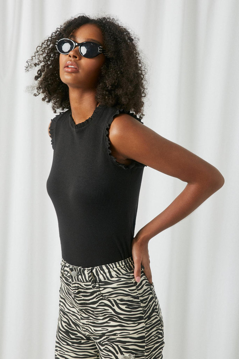 HJ1159 Black Womens Ruffle Detail Ribbed Knit Tank Close Up
