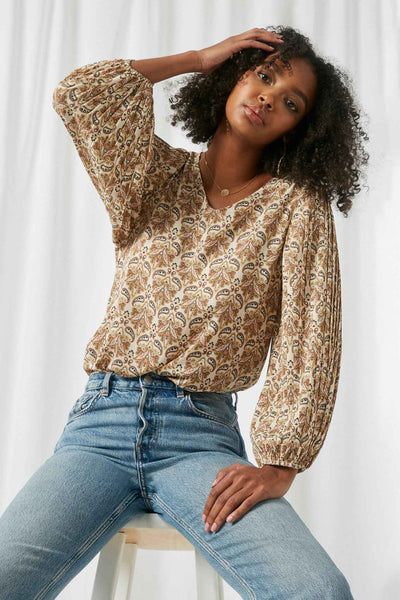 売れ筋商品|||タハリエーエスエル  カットソー トップス レディース Women's Paisley Tulip-Sleeve V-Neck Blouse Sand Paisley HJ3164-IVORY-1_grande.jpg?v=