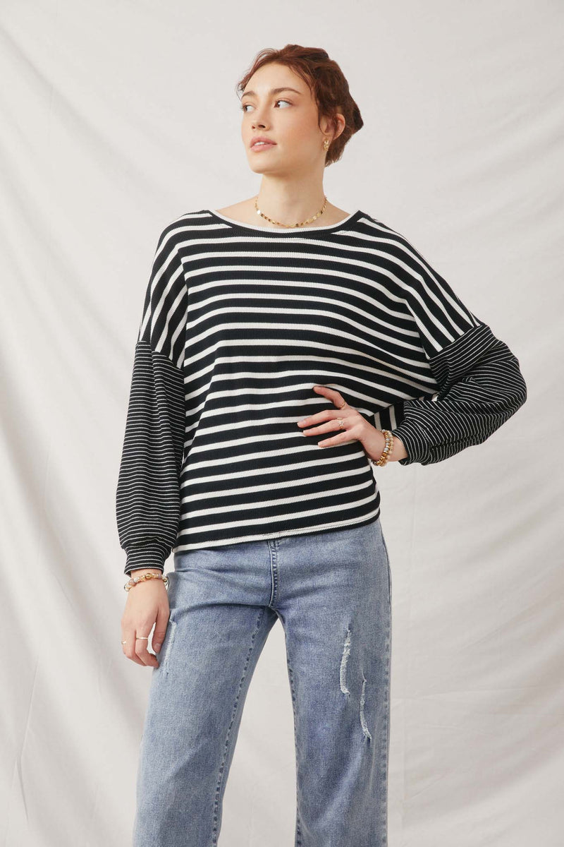 HY2763 Black Womens Contrast Stripe Sleeve Textured Knit Top Front