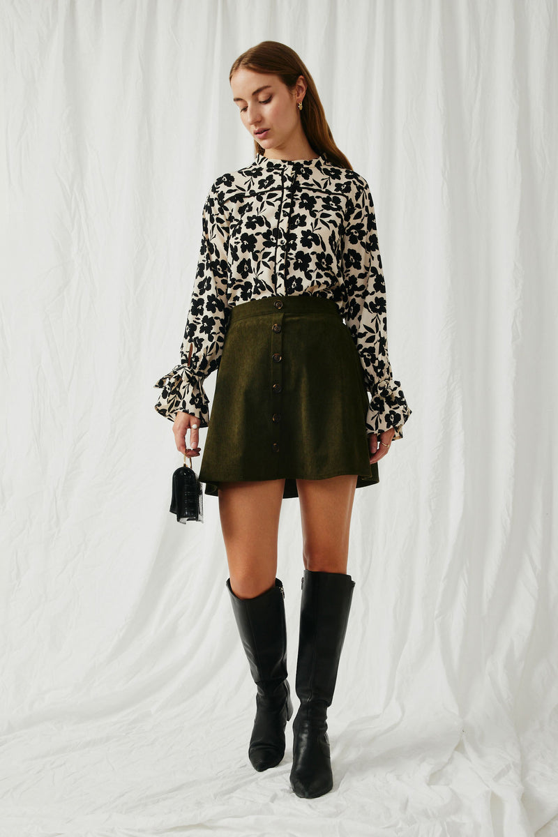 HY5306 Olive Womens Button Front Suede Flare Skirt Full Body