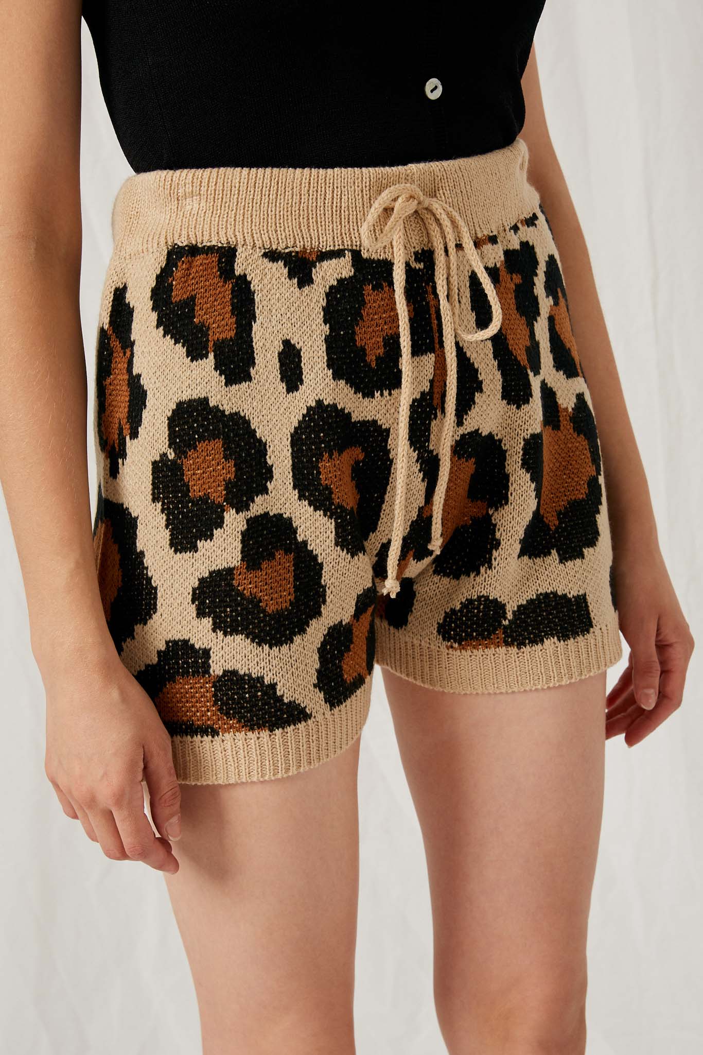HY1166 Leopard Womens Knit Leopard Shorts- Side