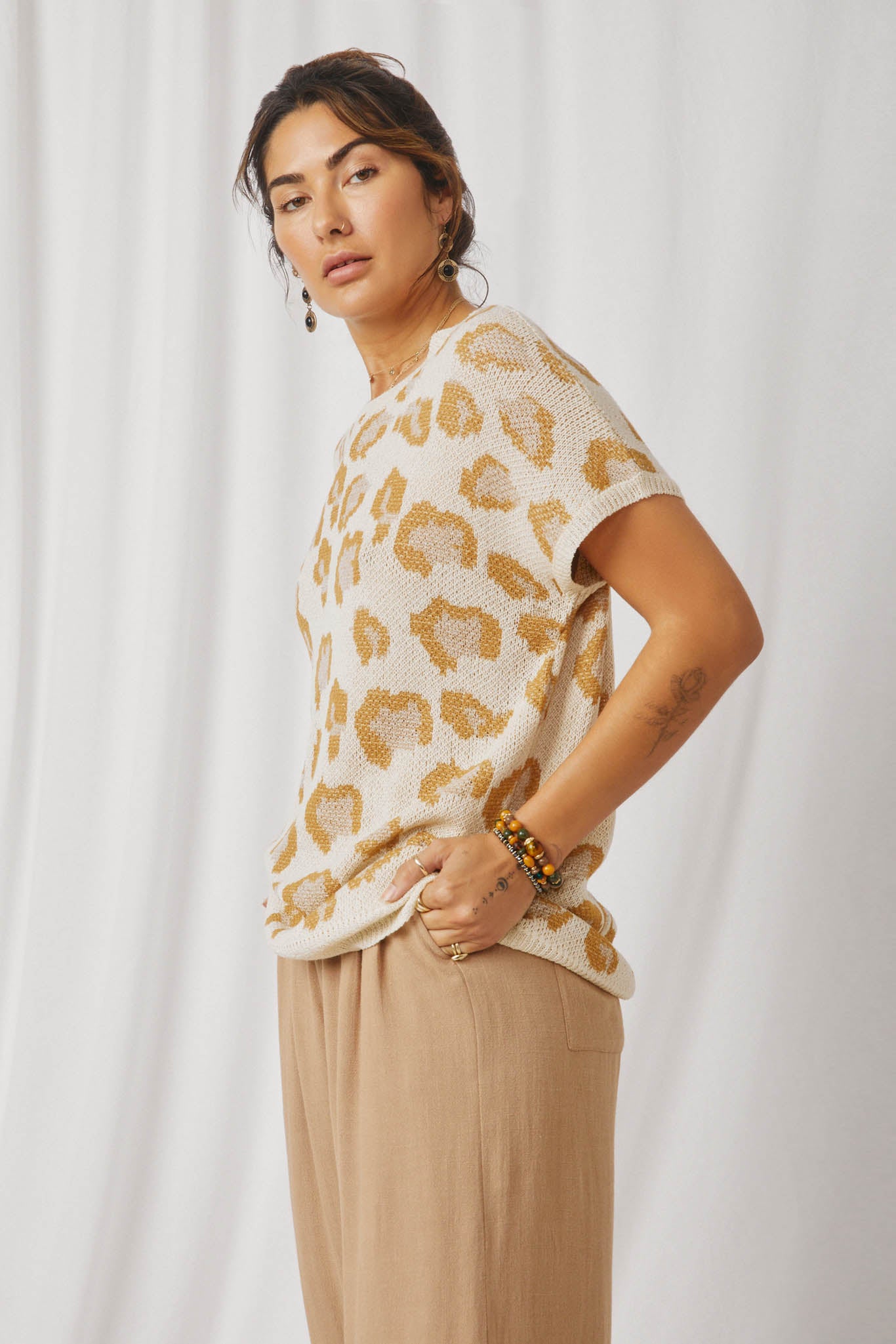 HY2447 Cream Womens Summer Knit Leopard Print Sweater Tank Side