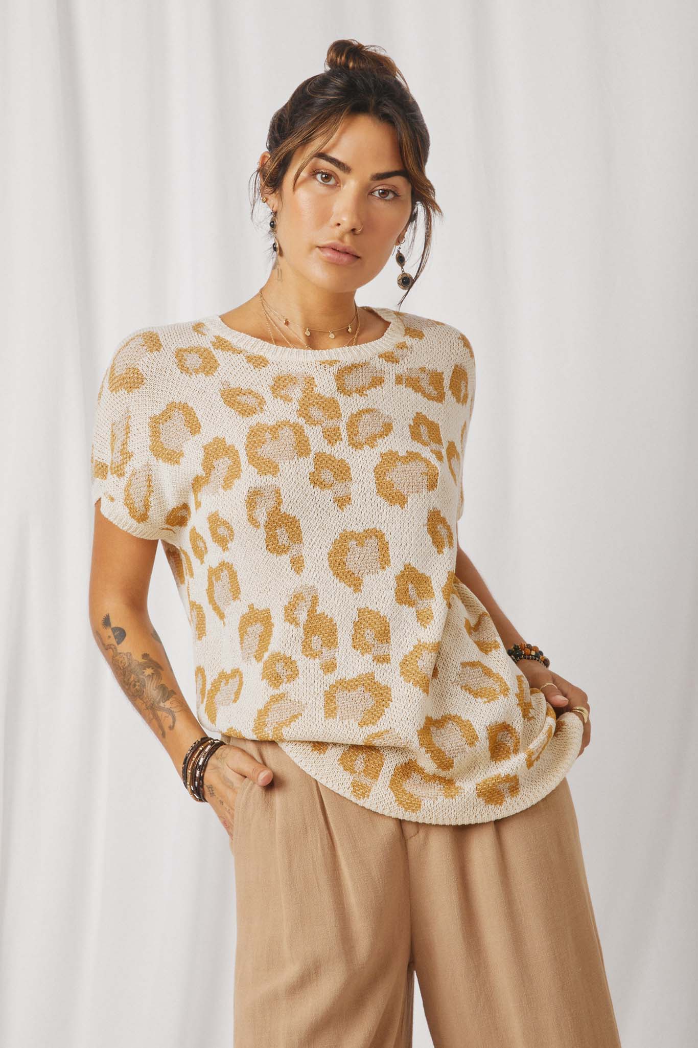 HY2447 Cream Womens Summer Knit Leopard Print Sweater Tank Pose 2